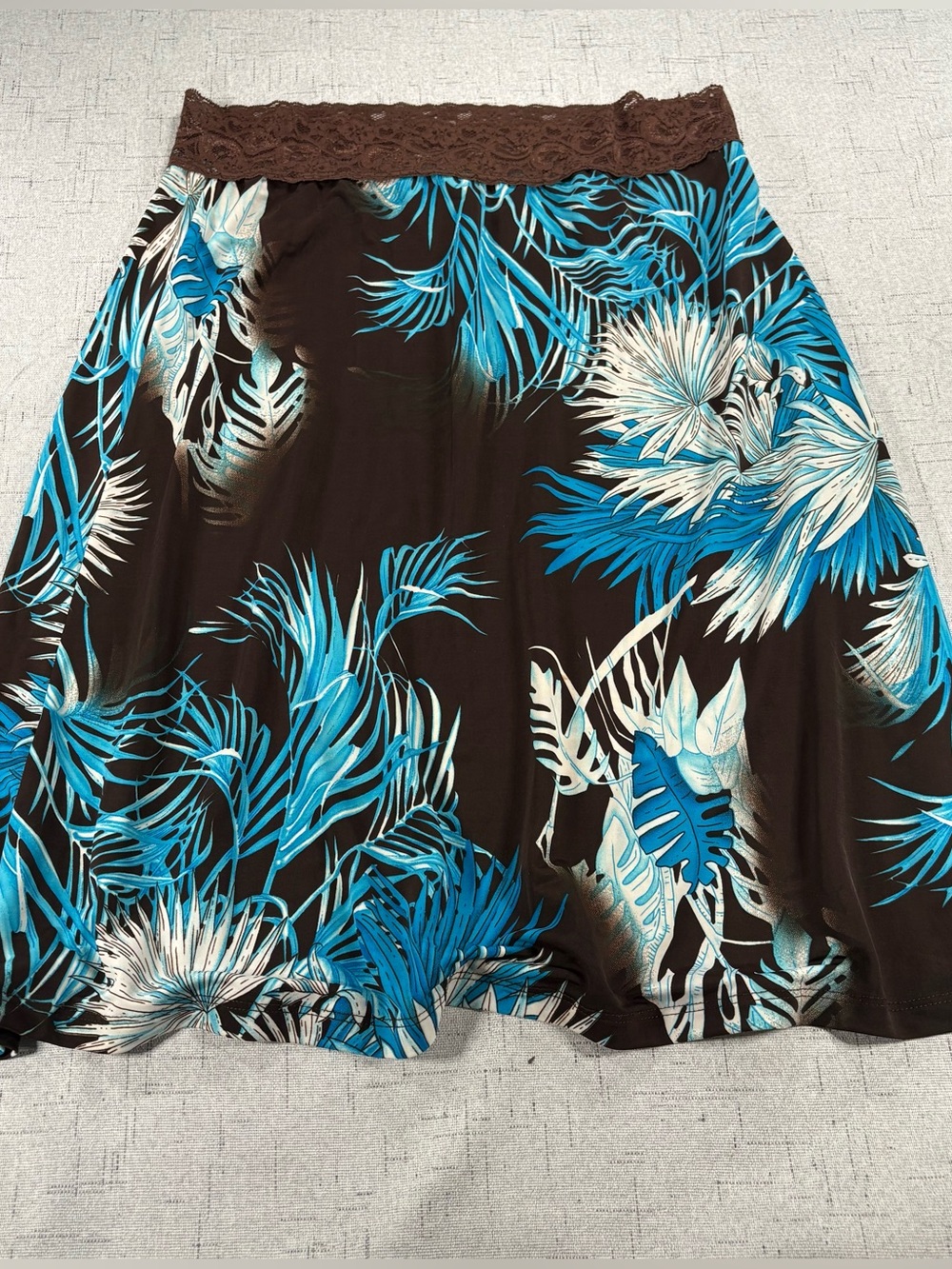 Y2k Charlotte Russe women’s Tropical Print A-Line Skirt - Blue on Brown